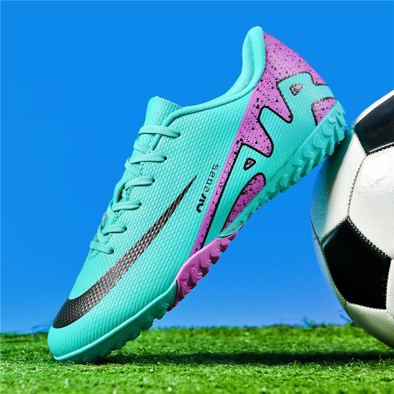 

2025 низкие футбольные бутсы детские для тренировок на искусственном газоне AG шипы молодежные студенческие соревновательные спортивные бутсы 46