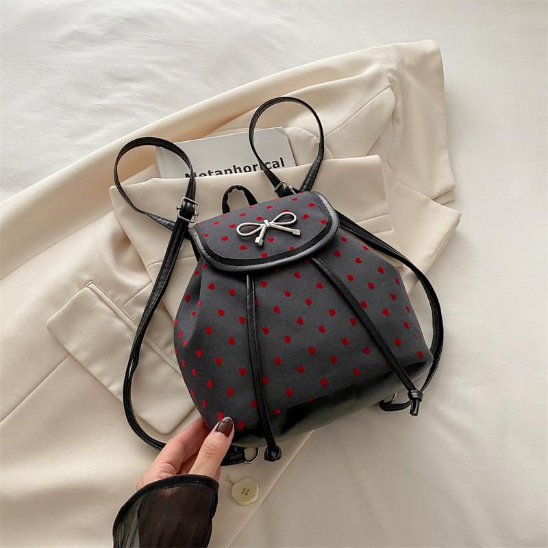 

Stylish Minimalist Dual Shoulder Bag For Women Perfect For Summer Travel And Students Gray Heart