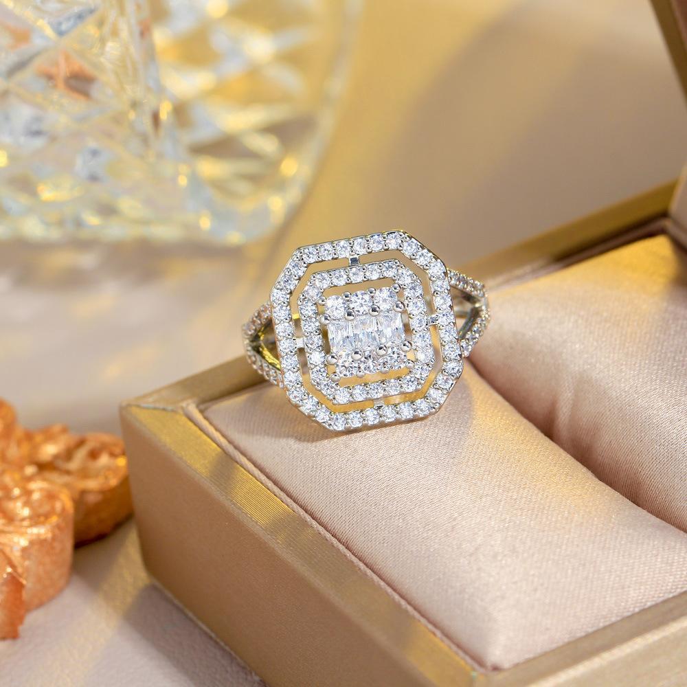 Light Luxury Flash Diamond Ring, Live Design Ring, Slightly Inlaid With Zircon Women'S Ring Jewelry.
