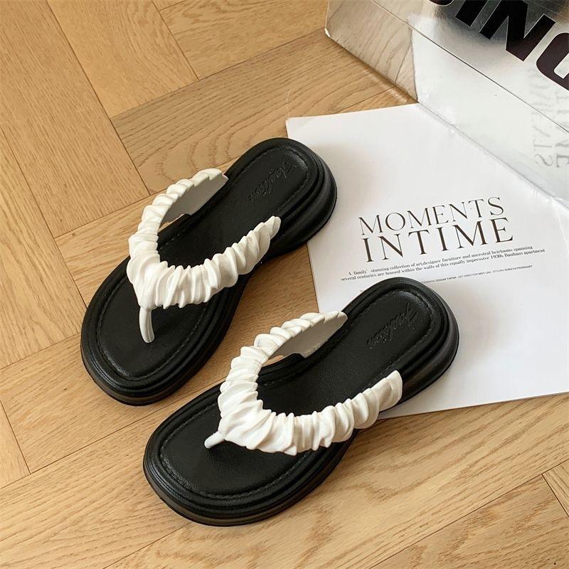 Flip-flops women's summer outer wear non-slip summer thick-soled slippers star women's cool slippers summer