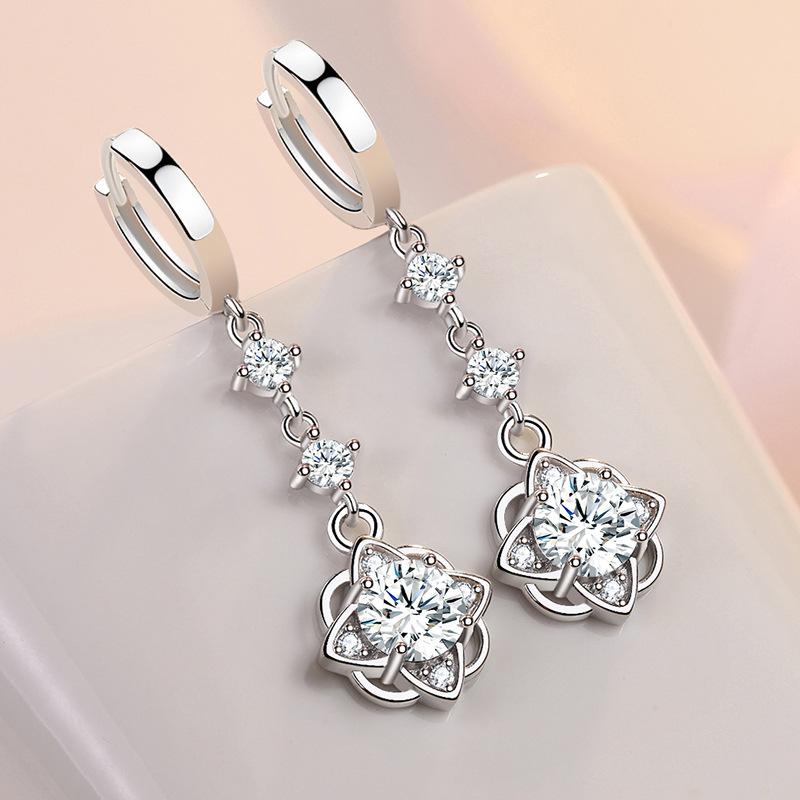 925 Sterling Silver Claws Stud Earrings with Crystal AAA CZ Stone Modern Design Fashion Versatile Accessories Women Jewelry