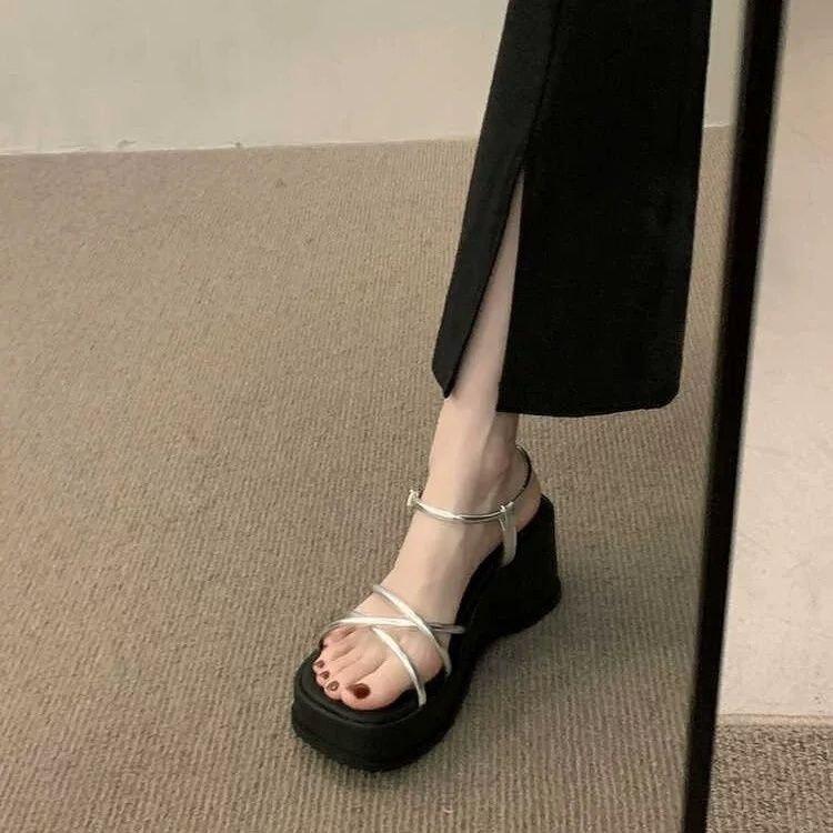 

Platform slippers women s summer wear 2025 black French fairy high-end thick heel small height-increasing high-heeled sandals 40