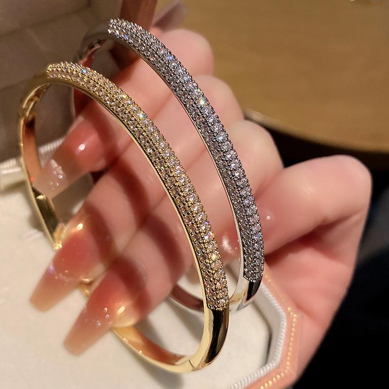 Luxury Sparkling Gold Plated Friendship Bangle Rhinestone Paved Cuff Bracelet for Women