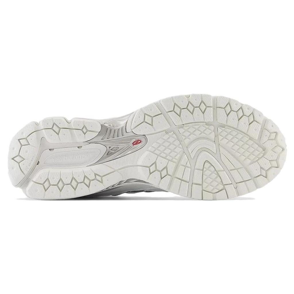 New Balance 2002R GORE-TEX White Brighton Grey Men Sneakers Silver-Metallic M2002RXM