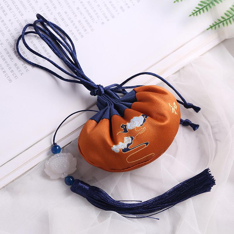 Ping An Cultural Scenic Amulet: Hanfu Style Sachet Pendant for Safety and Luck