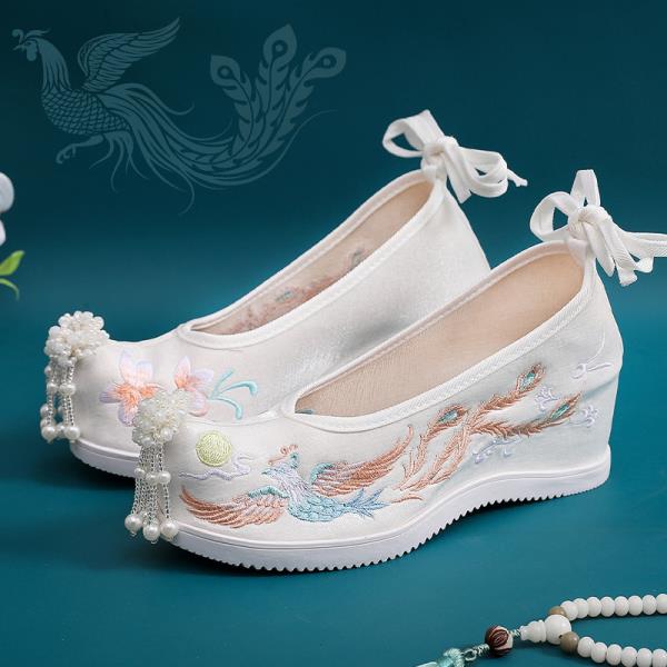 Fashion Shoes Woman 2025 Female Footwear Fringe Clogs Platform Increas Height Autumn Pearl Decorateion New Dress Summer Tassel Creepers