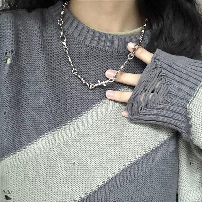 Unisex Punk Thorn Necklace: Trendy Hip-Hop Clavicle Chain for Sweatshirts & T-Shirts