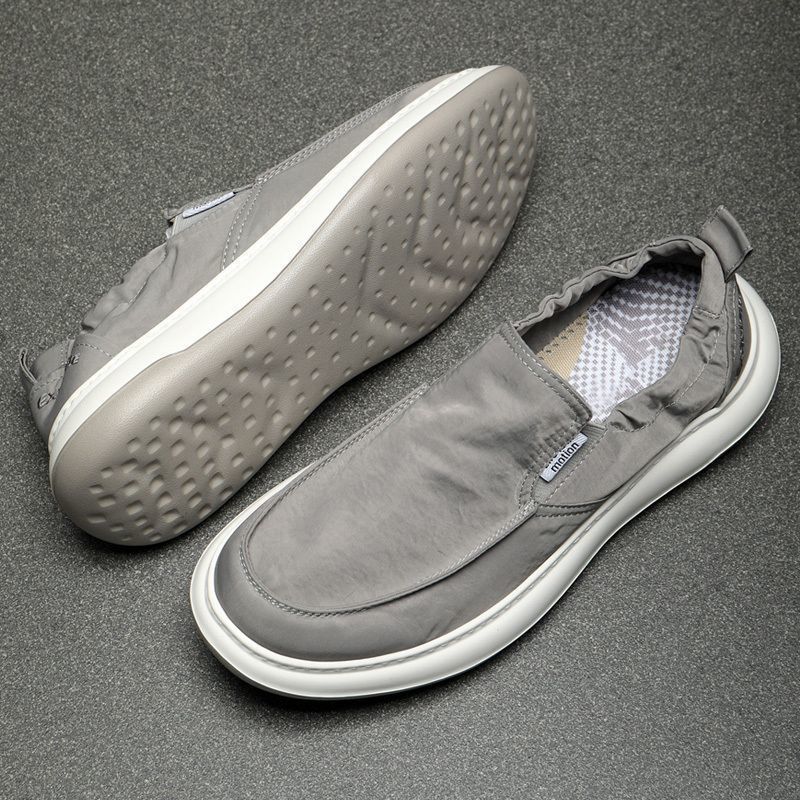 Fashion Men's Breathable Slip-On Loafers Lightweight Comfortable Casual Shoes Non-Slip Flexible Sole Driving Shoes Work Outdoor Walking