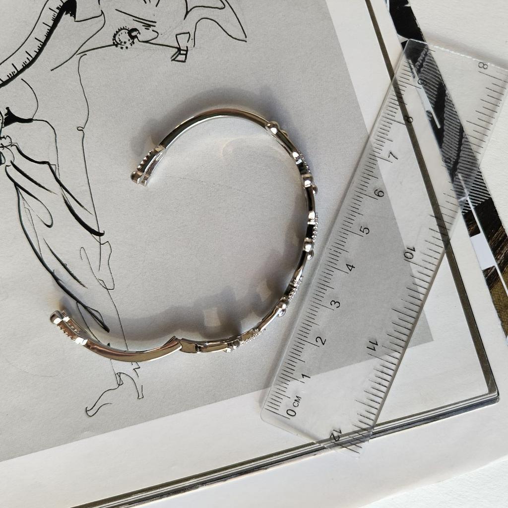 Silver Bracelet with Cubic Zirconia, Item Weight 12.45 G (2182887)