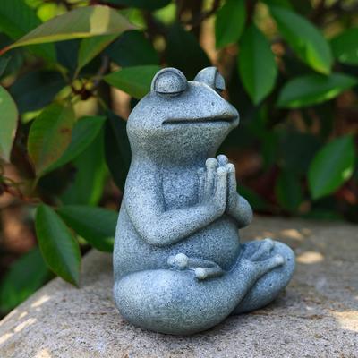 Frog Ornament Resin Material Wealth Luck Symbol Bionic Design Figure Frog Dog Meditation Ornament Indoor Outdoor Decor