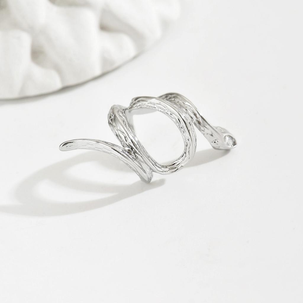 Retro Cool Style Spirit Snake Without Ear Hole Ear Bone Clip Niche Design Personalized Snake Shaped Ear Clip Earrings