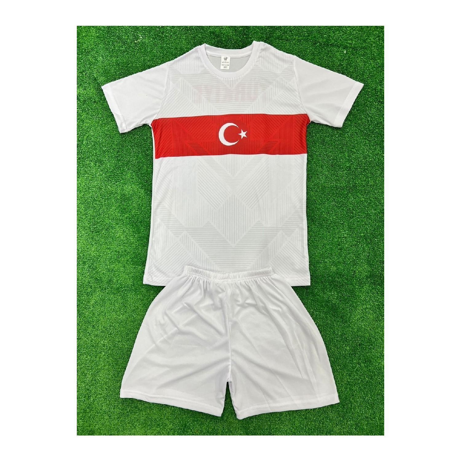 

Комплект детского трикотажа сборной Турции 6-7 Yaş белый