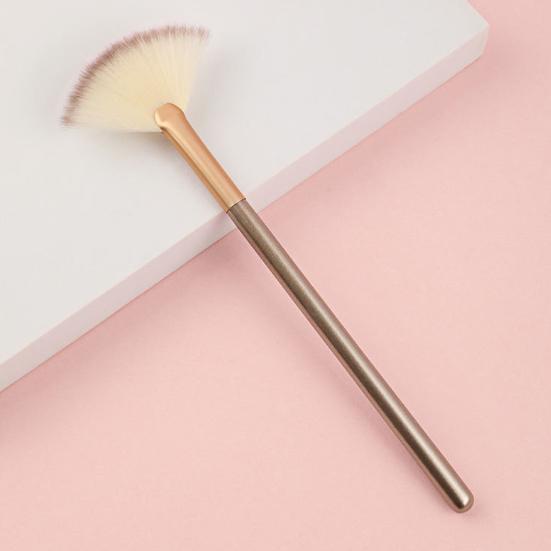 Yousheng 1/2/3/4/5Pcs Facial Fan Brush with Wooden Handle Women Makeup Brush Soft Fluffy Bristles Esthetician Facial Mud Clay Applicator Brush Tools