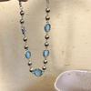 Hochwertige blaue Perlenkette für Damen - Schickes und cooles Design Schlüsselbein-Kette mit einzigartigem Anhänger