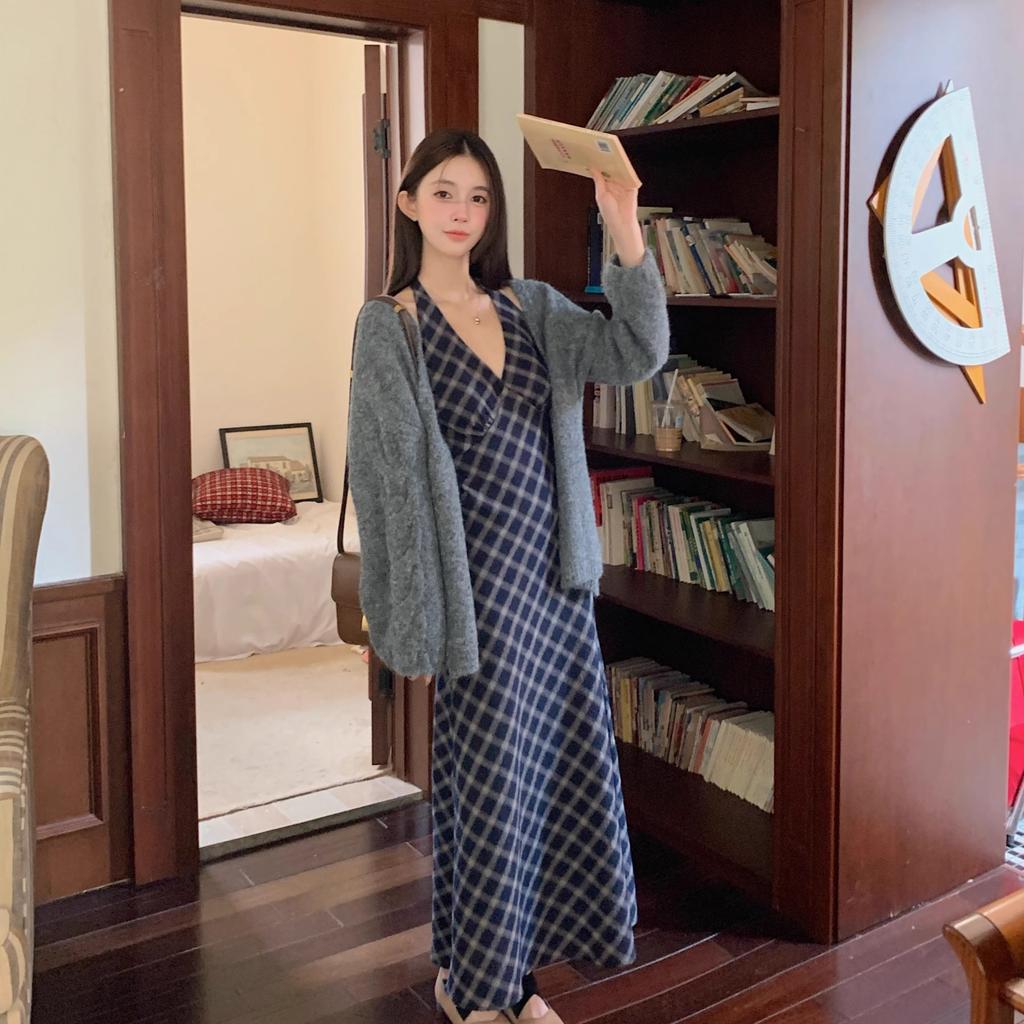 New Retro Plaid Slim Design Dress Retro Plaid Neck Temperament Suspender Long Skirt Trendy