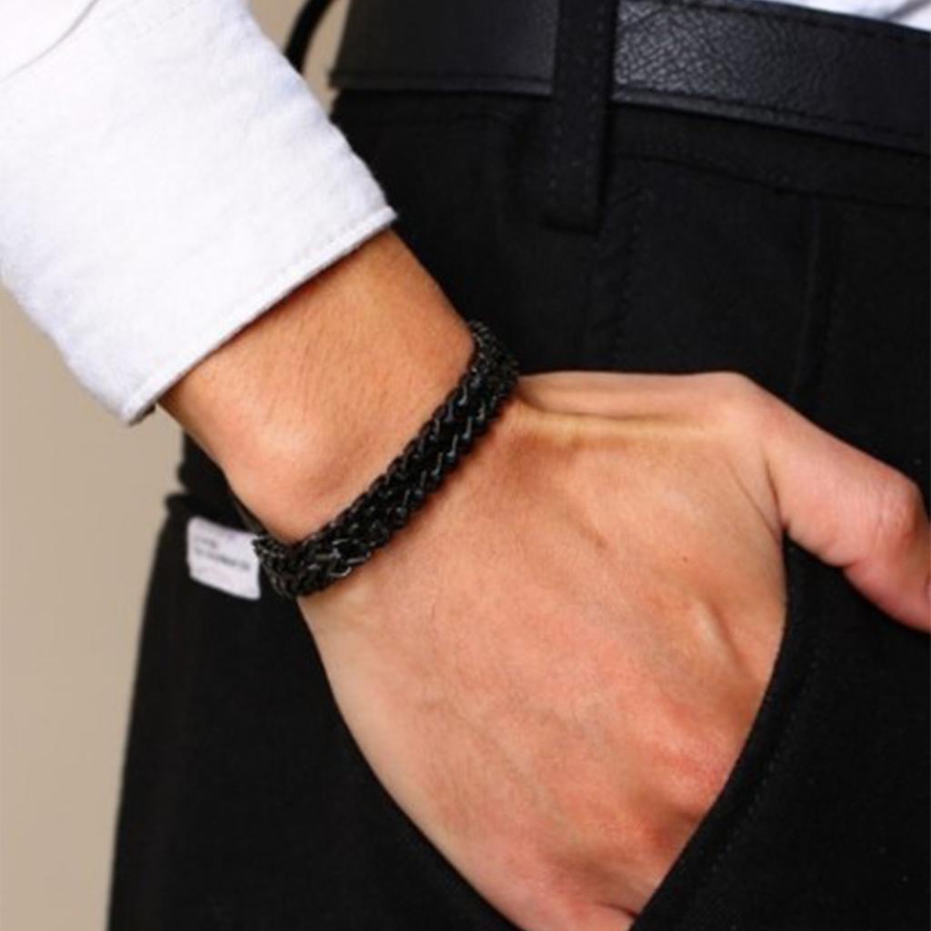 Herrenarmband 21cm Schwarz Mode Punk Stil Herren Magnetverschluss Legierungsarmband Dekoration