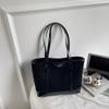 Commuter tote bag women's new retro fashion casual large capacity armpit bag high value shoulder bag