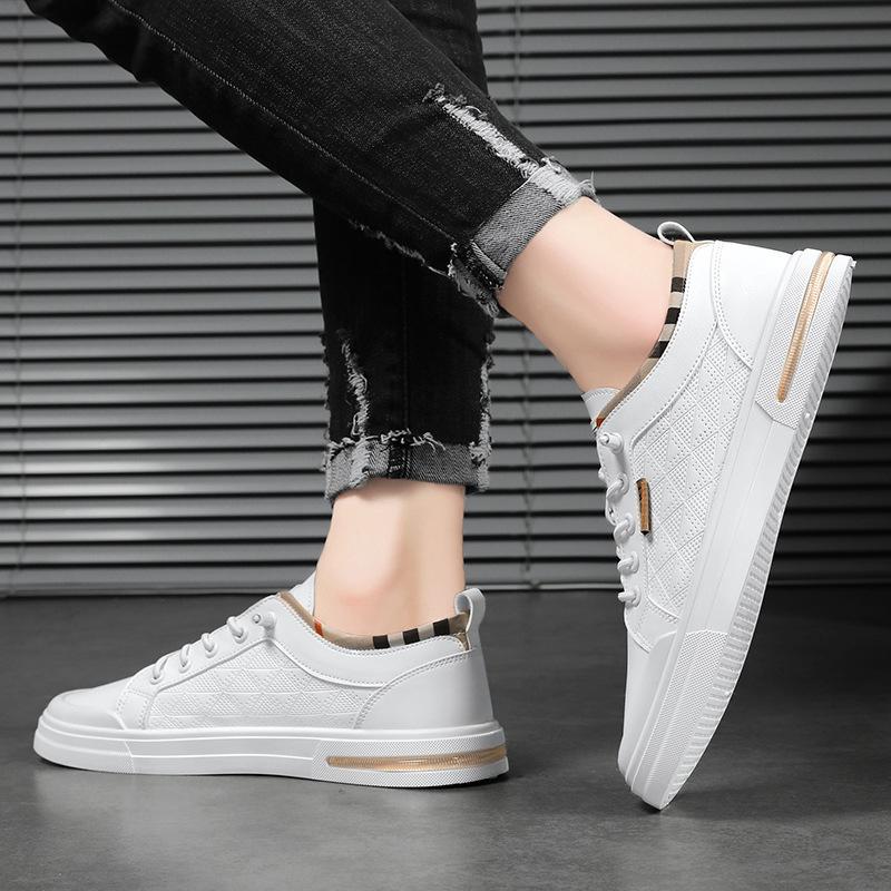 Arbeit Sport Board Schuhe flach weiches Leder kleine weiße Schuhe 2024 neu Gummizug Fußbedeckung Herrenschuhe Herren Casual vielseitig