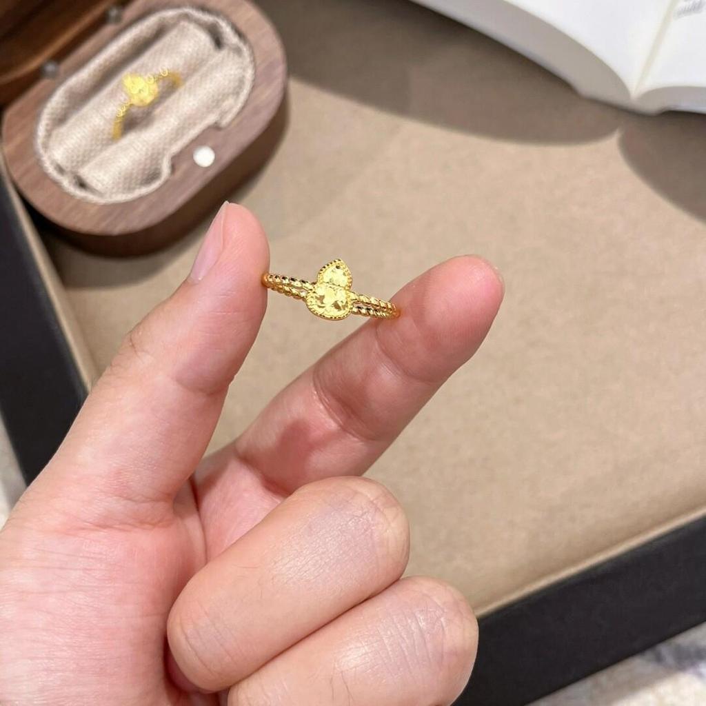 Xiaohongshu Exquisite Crushed Ice Binghulu Luxury Ring for Men & Women