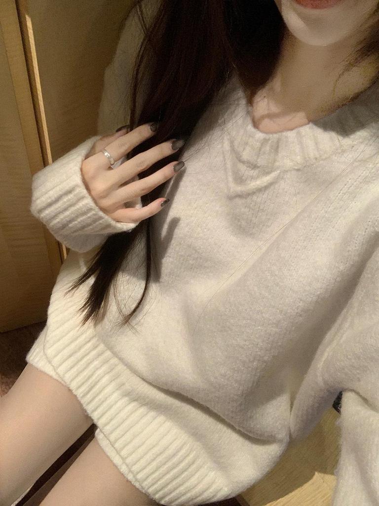 Women's Winter Black Knit Sweater and High-Waist Wide-Leg Shorts Two-Piece Set