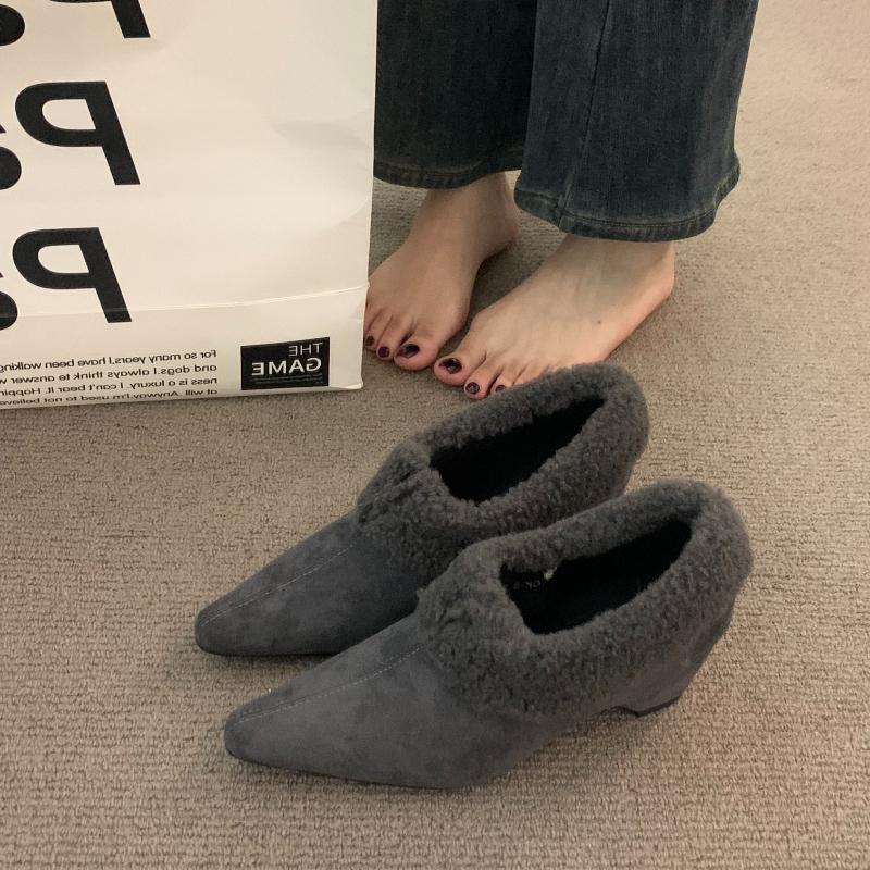 

2026 New Spring Autumn Women Fleece Lined Loafer Shoes Concise Short Plush Shoes Eelgant Slip On Dress Thick Heel Pumps Shoes 35 сірий колір