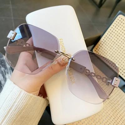 New Square Sunglasses Women Elegant Brand Designer Classical Sun Glasses Female Rimless Round Outdoor Eyewear