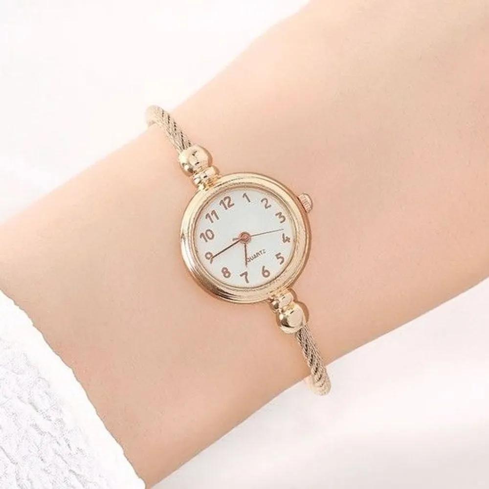 Wire Wristwatch Meme Watch Women Female Women's Watch Women's Watch Fashion Watch Metal Wristwatch