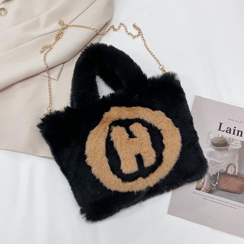 

New messenger thickened hairy women s bag fashionable letter trendy handbag trendy simple chain messenger bag
