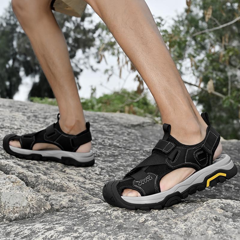 Fashion Summer New Flats Fashion Mesh Casual Sandals Men Breathable Outdoor Beach Shoes Male Luxury Sandals Mens Slip On Walking Shoes