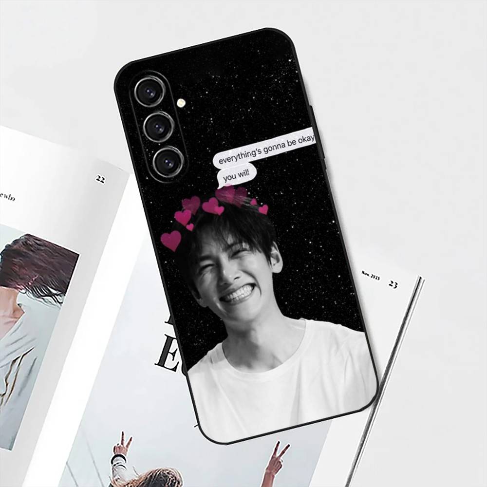 Ji Chang W-Wook Phone Case For Samsung S25,S24,S21,S22,S23,S30,Ultra,S20,Plus,Fe,Lite,Note,10 Black Soft Shell