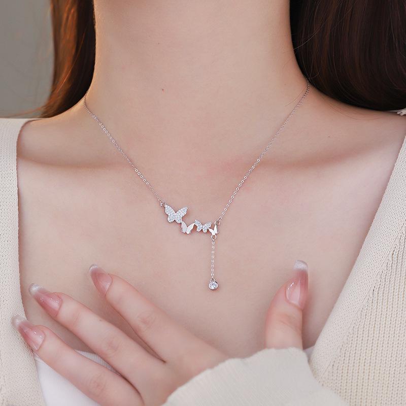 Butterfly Tassel Necklace In A Light and Luxurious Style, with A Refreshing Design and A Sweet Collarbone Chain