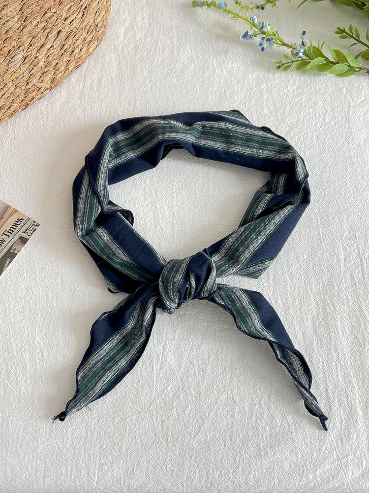 

Романтическая ретро темно-сине-зеленая полосатая бандана-повязка на голову шарф