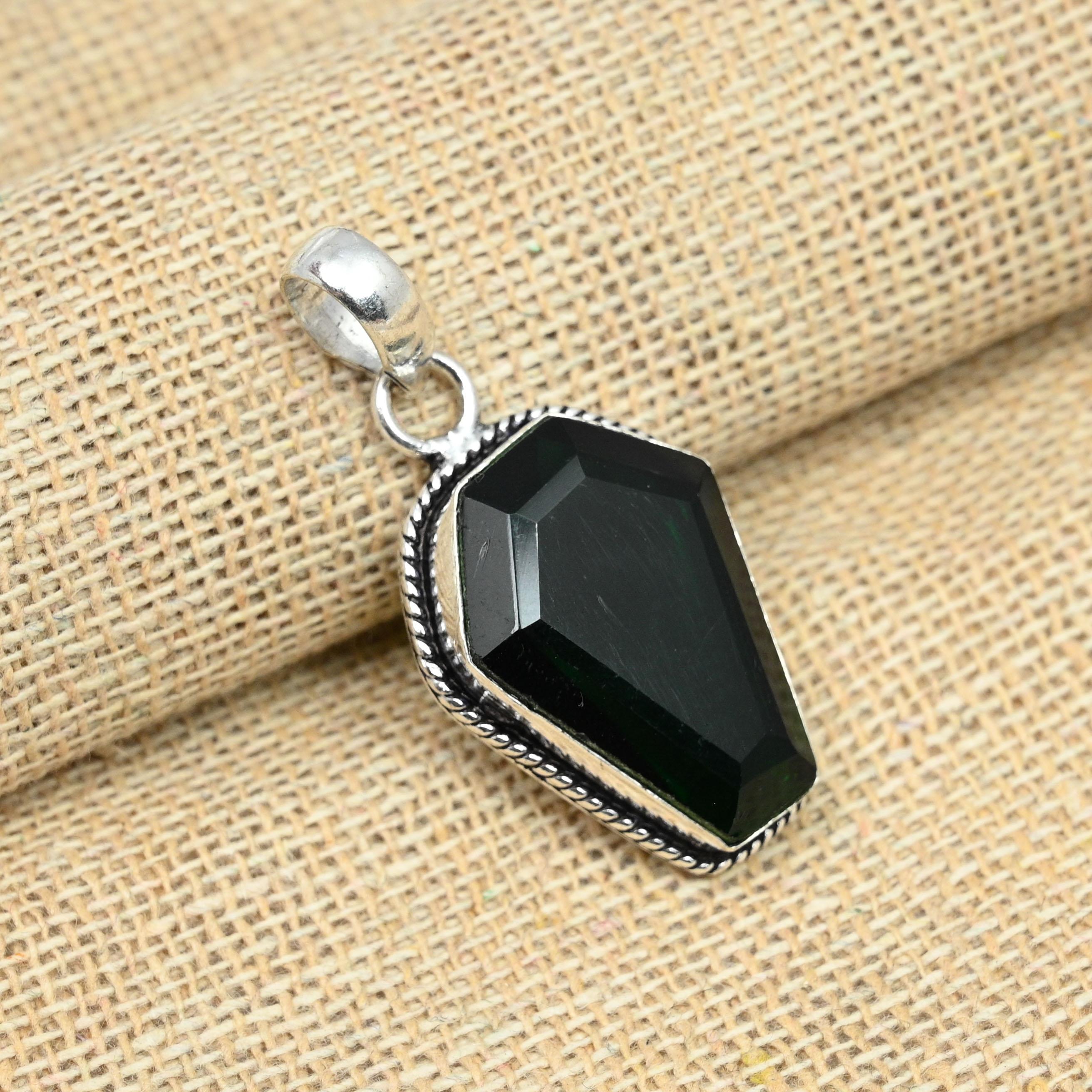 

Хром-диопсидовый драгоценный камень, твердый кулон из стерлингового серебра 925 пробы, подарок ручной работы на помолвку 1.57 Inches зелёный