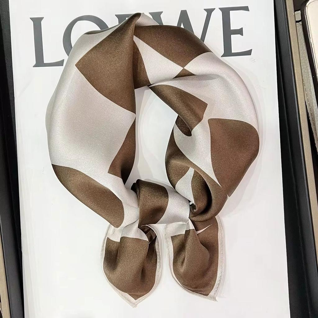 New 100% Natural Real Silk Scarf Fashion Lady Foulard Female Bandana Scarves  Women Hijab Shawl Wraps Square Neckerchief