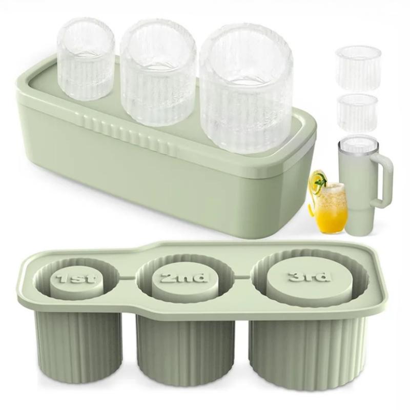 Ice Cube Tray Mold for Stanley Cup, Silicone Ice Cube Maker With Lid for 30-40oz Tumbler Chilling Whiskey, Cocktails, Drinks