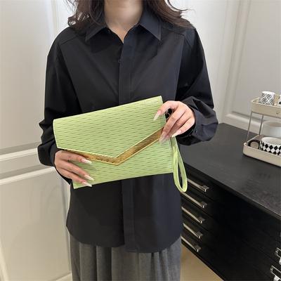 2025 Trend Large Capacity Casual Retro New Personality Spring New Fashion Simple Envelope Clutch Woman