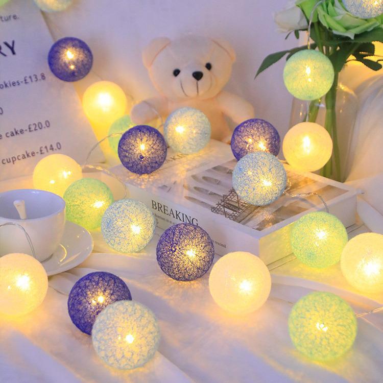 Catena di Luci a LED Palline di Cotone Thailandia - 6cm Scintillanti Decorazioni Natalizie e per la Camera da Letto