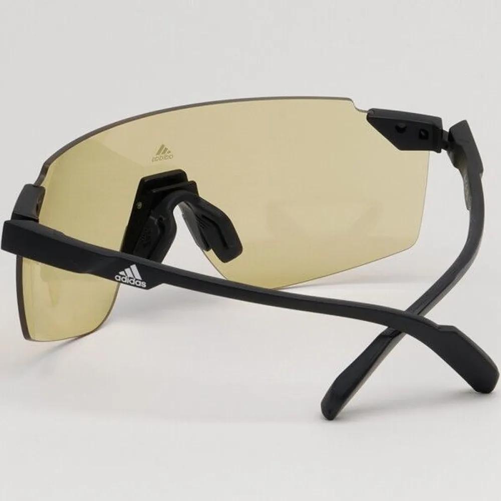 [adidas] Photochromic Sports Sunglasses for Cycling, Running, Hiking, Day & Night Clear Yellow SP0056 02J