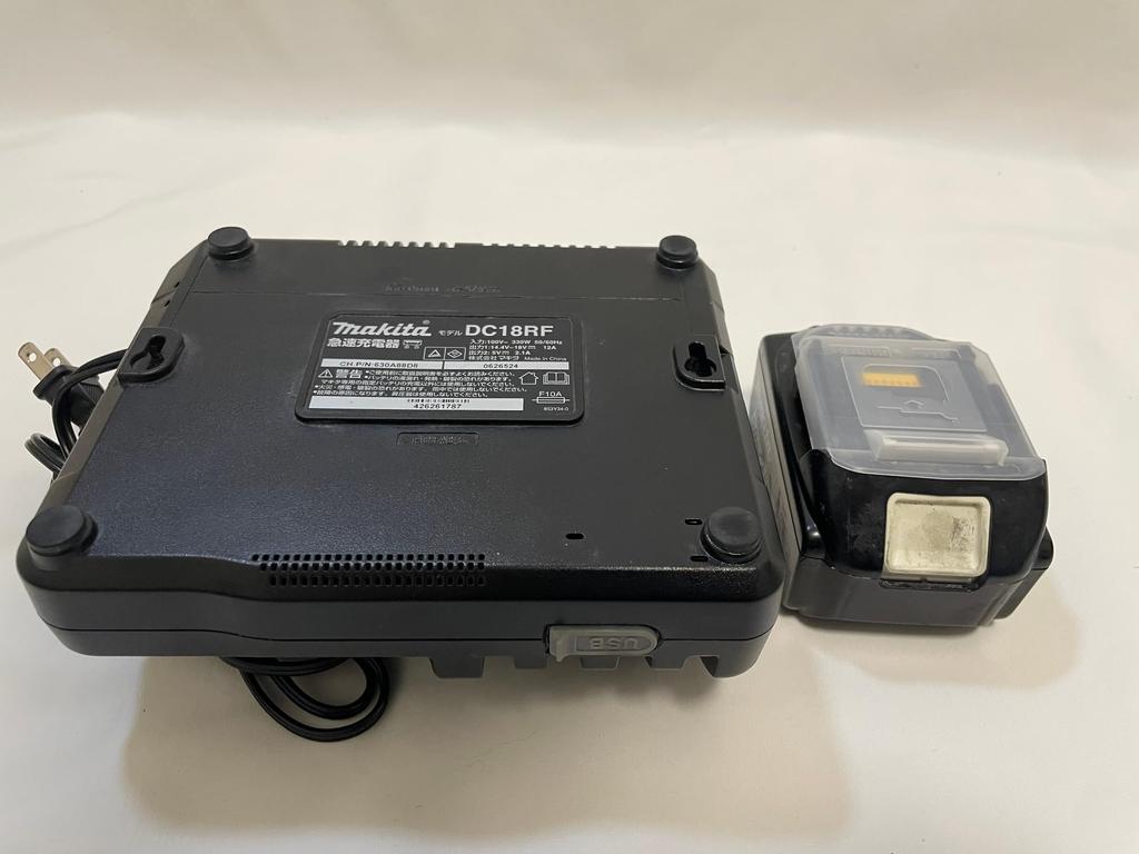 Makita 35mm Cordless Wood 18V and Case FN350DRG Nailer, 6Ah, Battery, Charger, Included,