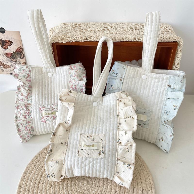 Quilted Sweet Floral Small Handbags for Women Patchwork Ladies One-shoulder Wrist Bags Light Portable Female Clutch Purse Pouch