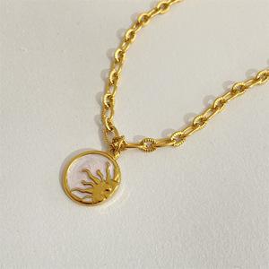 Titanium Steel High Color Retention Sun Moon Round Necklace Natural Mother Shell Pendant Collarbone Chain Plated 18K Real Gold