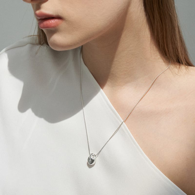 Cotoit Pebble Necklace