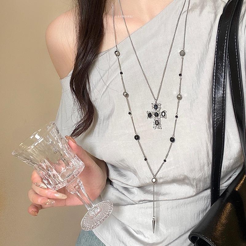 Collar de Perlas de Imitación Gris Plateado para Mujer Cadena Larga para Suéter Collar Apilado Joyería de Lujo para Clavícula Accesorios