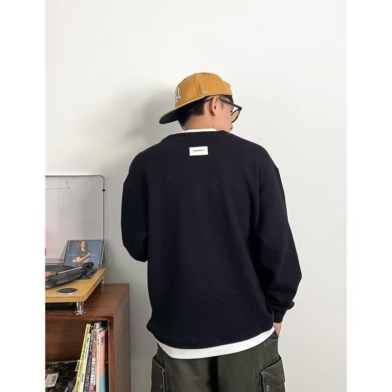 Vår 2024 Herregenser Patchwork Assorterte farger Hudvennlig stoff Mote Allsidig topp Casual Langermet Undertrøye