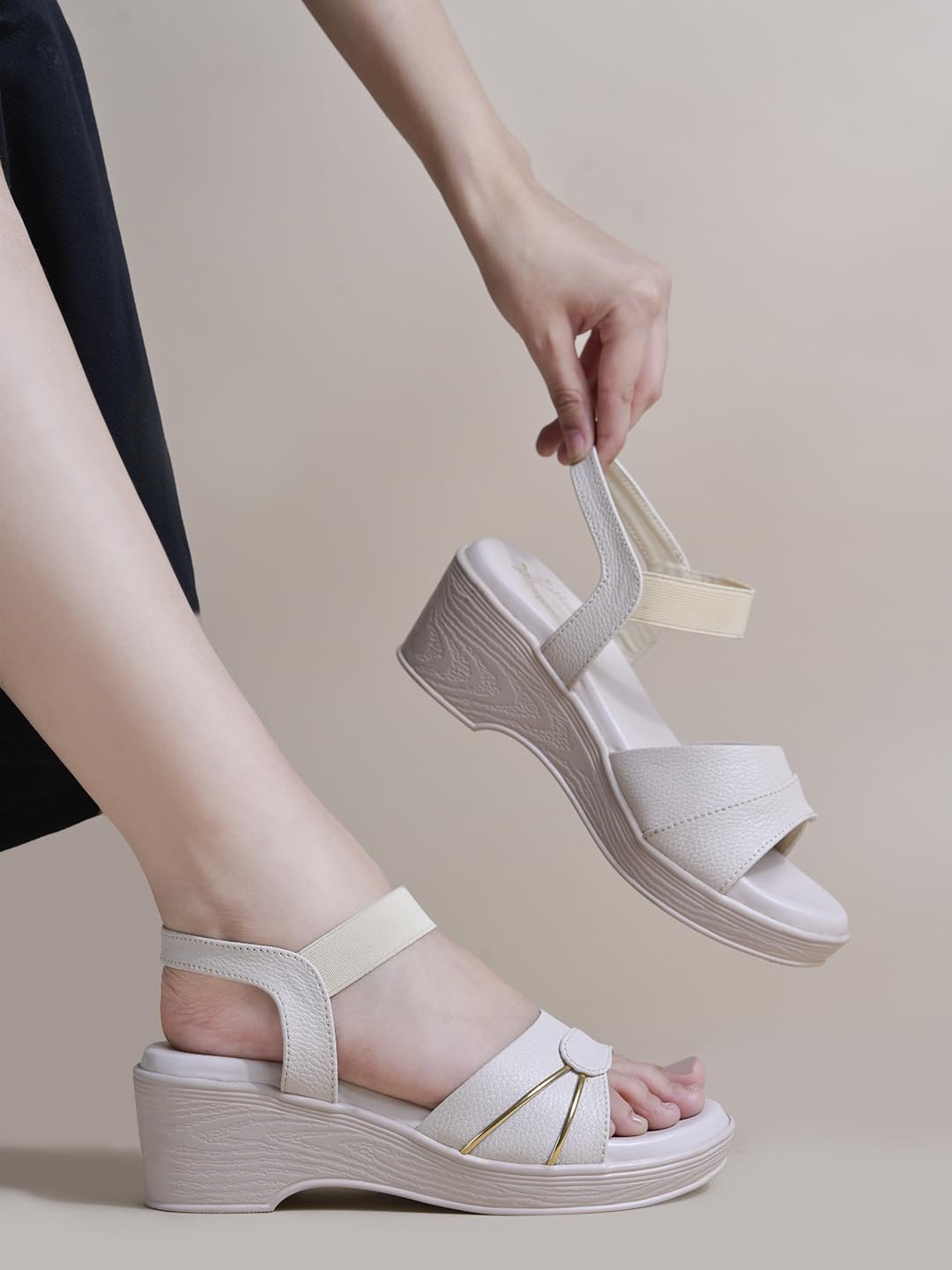 Shoetopia Женские Премиальные Стильные Удобные Повседневные Сандалии Легкая Противоскользящая Подошва Для Улицы Прочная Подошва С Хорошим Сцеплением Долговечная Повседневная Обувь EU36 215CM 1640₽