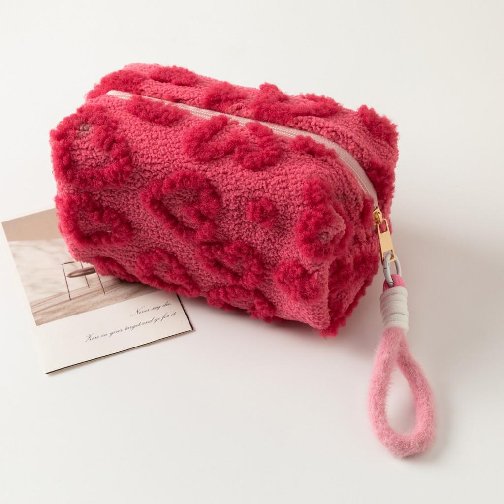 

Plush Makeup Bag With Geometric Heart Pattern For Travel And Daily Use Rose Heart