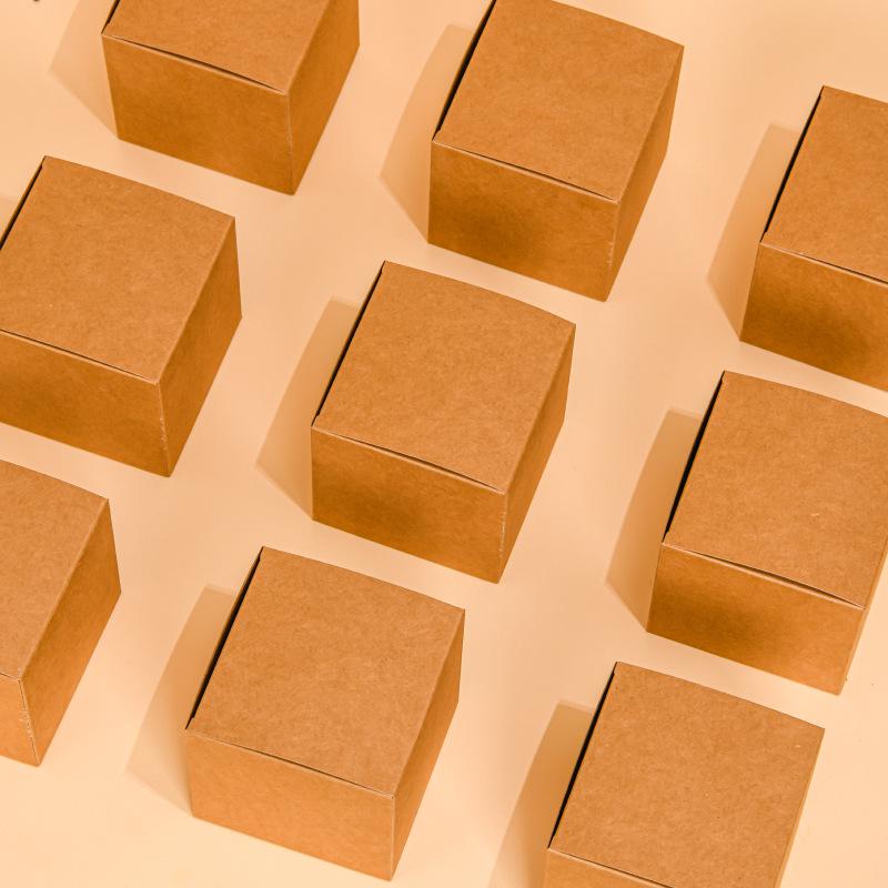 

Custom Kraft Paper Gift Box with Hot Stamping for Cosmetics Kraft Paper Box; 5x5x5cm