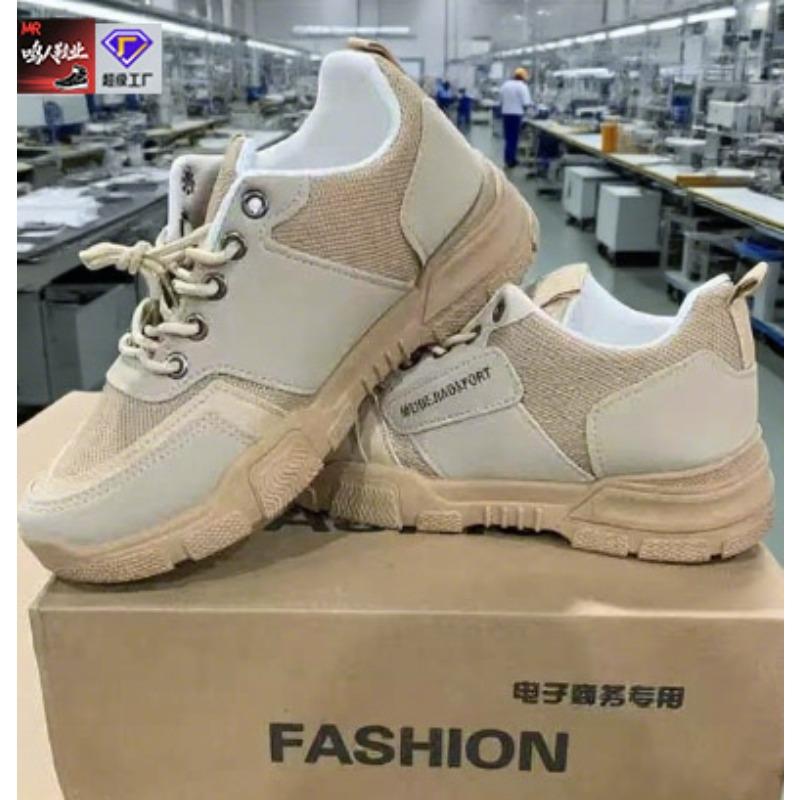 

New men s shoes non-slip construction site work wear-resistant sports and leisure black trend board shoes breathable spring waterproof 44
