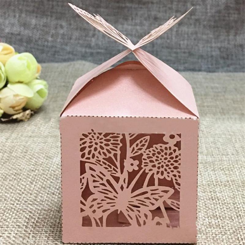 

5PCS Love Heart Laser Cut Hollow Carriage Favors Gifts Chocolate Candy Boxes With Ribbon Wedding Party Supplies