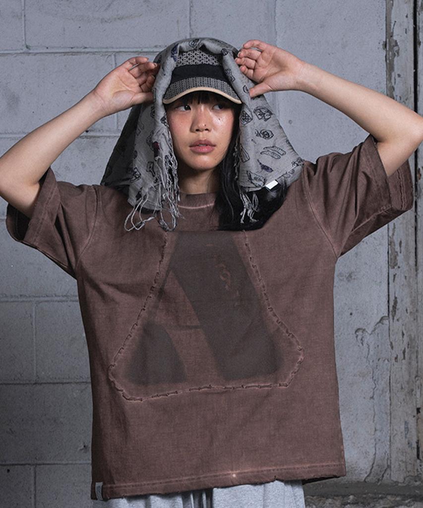 Aejyuttingkeumamaindeu A In Motion T-Shirt_Brown